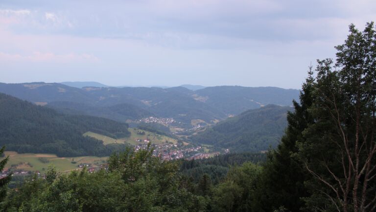 Dieses Bild zeigt eine Webcam-Aufnahme vom Achertal, aufgenommen am Mittwoch, den 15.07.2026 um 05:40 Uhr. Die Temperatur betrug 22.5°C.