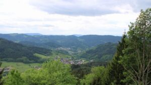 Dieses Bild zeigt eine Webcam-Aufnahme vom Achertal, aufgenommen am Mittwoch, den 13.05.2026 um 16:40 Uhr. Die Temperatur betrug 9.3°C.