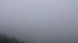 Dieses Bild zeigt eine Webcam-Aufnahme vom Achertal, aufgenommen am Sonntag, den 07.12.2025 um 13:50 Uhr. Die Temperatur betrug 5°C.