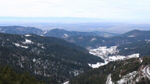 Dieses Bild zeigt eine Webcam-Aufnahme vom Achertal, aufgenommen am Dienstag, den 13.01.2026 um 11:50 Uhr. Die Temperatur betrug 6.5°C.