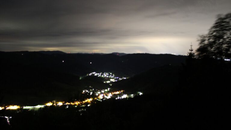 Dieses Bild zeigt eine Webcam-Aufnahme vom Achertal, aufgenommen am Mittwoch, den 20.05.2026 um 00:00 Uhr. Die Temperatur betrug 11.8°C.