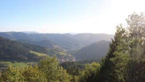 Dieses Bild zeigt eine Webcam-Aufnahme vom Achertal, aufgenommen am Dienstag, den 22.09.2026 um 18:00 Uhr. Die Temperatur betrug 22.2°C.