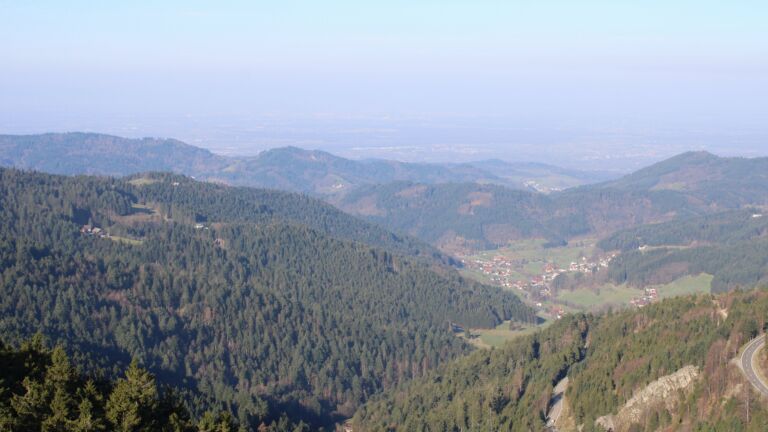 Dieses Bild zeigt eine Webcam-Aufnahme vom Achertal, aufgenommen am Freitag, den 20.03.2026 um 08:40 Uhr. Die Temperatur betrug 4.7°C.