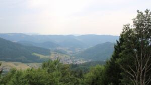 Dieses Bild zeigt eine Webcam-Aufnahme vom Achertal, aufgenommen am Freitag, den 31.07.2026 um 16:40 Uhr. Die Temperatur betrug 29.5°C.
