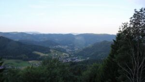 Dieses Bild zeigt eine Webcam-Aufnahme vom Achertal, aufgenommen am Mittwoch, den 17.06.2026 um 06:30 Uhr. Die Temperatur betrug 16.7°C.