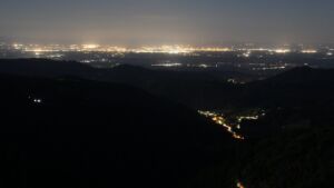 Dieses Bild zeigt eine Webcam-Aufnahme vom Achertal, aufgenommen am Montag, den 04.05.2026 um 03:40 Uhr. Die Temperatur betrug 10.6°C.