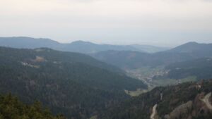 Dieses Bild zeigt eine Webcam-Aufnahme vom Achertal, aufgenommen am Mittwoch, den 25.03.2026 um 08:40 Uhr. Die Temperatur betrug 4.9°C.