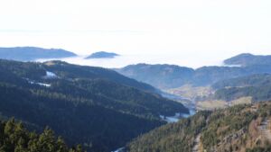 Dieses Bild zeigt eine Webcam-Aufnahme vom Achertal, aufgenommen am Dienstag, den 20.01.2026 um 13:10 Uhr. Die Temperatur betrug 10.7°C.