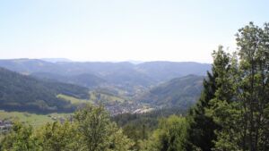 Dieses Bild zeigt eine Webcam-Aufnahme vom Achertal, aufgenommen am Dienstag, den 08.09.2026 um 15:30 Uhr. Die Temperatur betrug 30.5°C.