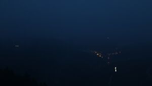 Dieses Bild zeigt eine Webcam-Aufnahme vom Achertal, aufgenommen am Sonntag, den 10.05.2026 um 21:40 Uhr. Die Temperatur betrug 9.9°C.