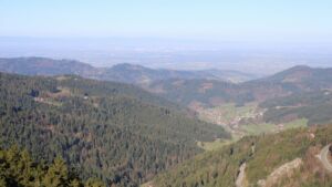 Dieses Bild zeigt eine Webcam-Aufnahme vom Achertal, aufgenommen am Dienstag, den 07.04.2026 um 09:20 Uhr. Die Temperatur betrug 9.8°C.