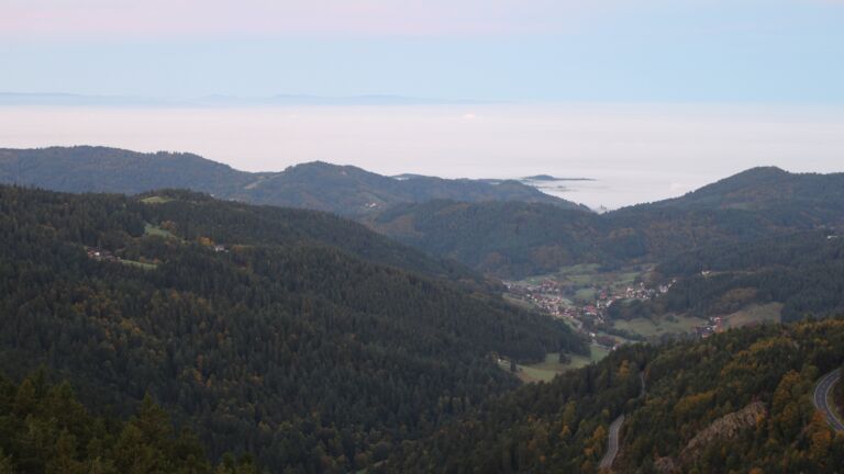 Dieses Bild zeigt eine Webcam-Aufnahme vom Achertal, aufgenommen am Mittwoch, den 08.10.2025 um 07:30 Uhr. Die Temperatur betrug 11.3°C.