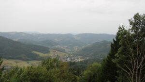 Dieses Bild zeigt eine Webcam-Aufnahme vom Achertal, aufgenommen am Dienstag, den 25.08.2026 um 08:30 Uhr. Die Temperatur betrug 14.4°C.