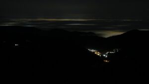 Dieses Bild zeigt eine Webcam-Aufnahme vom Achertal, aufgenommen am Mittwoch, den 21.01.2026 um 03:30 Uhr. Die Temperatur betrug 6°C.