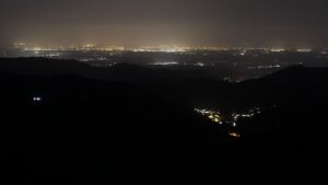 Dieses Bild zeigt eine Webcam-Aufnahme vom Achertal, aufgenommen am Dienstag, den 10.03.2026 um 02:00 Uhr. Die Temperatur betrug 9.2°C.