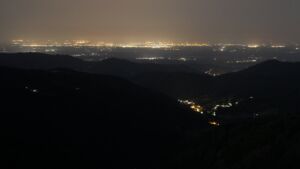Dieses Bild zeigt eine Webcam-Aufnahme vom Achertal, aufgenommen am Samstag, den 14.06.2025 um 02:20 Uhr. Die Temperatur betrug 22.1°C.