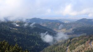 Dieses Bild zeigt eine Webcam-Aufnahme vom Achertal, aufgenommen am Samstag, den 07.02.2026 um 11:30 Uhr. Die Temperatur betrug 7°C.