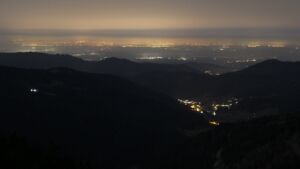 Dieses Bild zeigt eine Webcam-Aufnahme vom Achertal, aufgenommen am Samstag, den 07.03.2026 um 03:00 Uhr. Die Temperatur betrug 10.3°C.