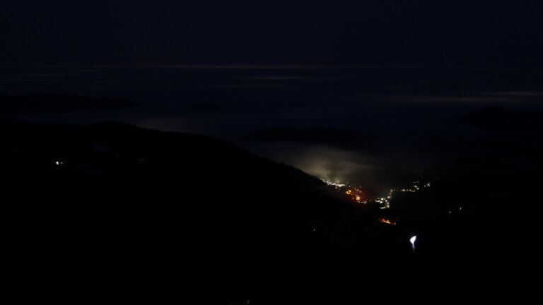 Dieses Bild zeigt eine Webcam-Aufnahme vom Achertal, aufgenommen am Montag, den 19.01.2026 um 07:00 Uhr. Die Temperatur betrug 3.3°C.