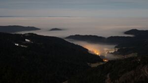 Dieses Bild zeigt eine Webcam-Aufnahme vom Achertal, aufgenommen am Donnerstag, den 05.02.2026 um 02:00 Uhr. Die Temperatur betrug 4.9°C.