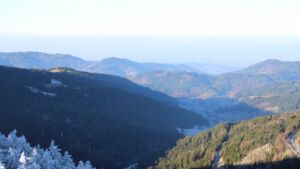 Dieses Bild zeigt eine Webcam-Aufnahme vom Achertal, aufgenommen am Freitag, den 26.12.2025 um 10:10 Uhr. Die Temperatur betrug 4.4°C.