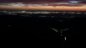 Dieses Bild zeigt eine Webcam-Aufnahme vom Achertal, aufgenommen am Montag, den 06.04.2026 um 21:10 Uhr. Die Temperatur betrug 10.5°C.