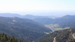 Dieses Bild zeigt eine Webcam-Aufnahme vom Achertal, aufgenommen am Dienstag, den 07.04.2026 um 16:50 Uhr. Die Temperatur betrug 15.1°C.