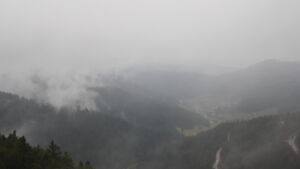 Dieses Bild zeigt eine Webcam-Aufnahme vom Achertal, aufgenommen am Sonntag, den 30.11.2025 um 10:20 Uhr. Die Temperatur betrug 3.1°C.