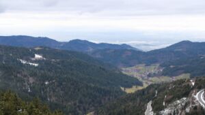 Dieses Bild zeigt eine Webcam-Aufnahme vom Achertal, aufgenommen am Donnerstag, den 19.02.2026 um 13:00 Uhr. Die Temperatur betrug 4.5°C.