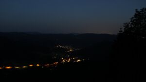Dieses Bild zeigt eine Webcam-Aufnahme vom Achertal, aufgenommen am Mittwoch, den 27.05.2026 um 04:20 Uhr. Die Temperatur betrug 21.8°C.