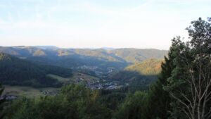 Dieses Bild zeigt eine Webcam-Aufnahme vom Achertal, aufgenommen am Sonntag, den 23.08.2026 um 07:20 Uhr. Die Temperatur betrug 12.6°C.