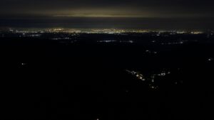 Dieses Bild zeigt eine Webcam-Aufnahme vom Achertal, aufgenommen am Sonntag, den 30.11.2025 um 06:50 Uhr. Die Temperatur betrug 4.9°C.