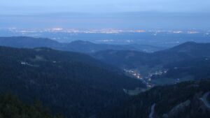 Dieses Bild zeigt eine Webcam-Aufnahme vom Achertal, aufgenommen am Montag, den 06.04.2026 um 06:20 Uhr. Die Temperatur betrug 4°C.