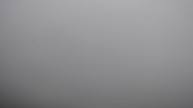 Dieses Bild zeigt eine Webcam-Aufnahme vom Achertal, aufgenommen am Sonntag, den 15.06.2025 um 17:00 Uhr. Die Temperatur betrug 15.3°C.