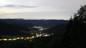 Dieses Bild zeigt eine Webcam-Aufnahme vom Achertal, aufgenommen am Dienstag, den 02.06.2026 um 03:20 Uhr. Die Temperatur betrug 16.3°C.