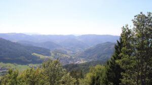 Dieses Bild zeigt eine Webcam-Aufnahme vom Achertal, aufgenommen am Dienstag, den 22.09.2026 um 15:00 Uhr. Die Temperatur betrug 21.6°C.