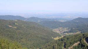 Dieses Bild zeigt eine Webcam-Aufnahme vom Achertal, aufgenommen am Samstag, den 05.07.2025 um 08:30 Uhr. Die Temperatur betrug 20.3°C.