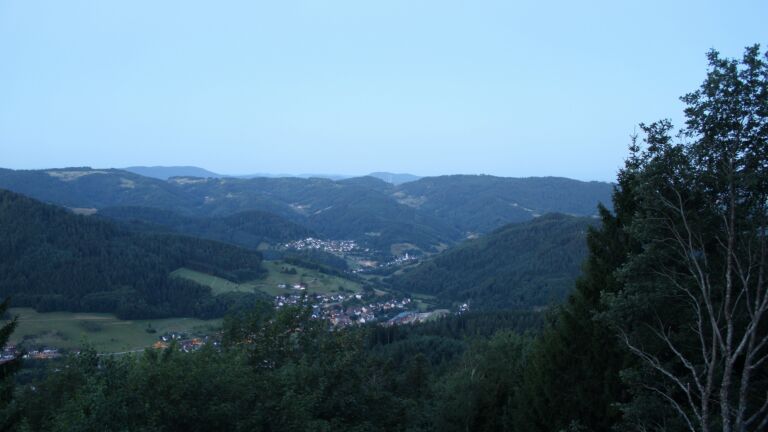 Dieses Bild zeigt eine Webcam-Aufnahme vom Achertal, aufgenommen am Mittwoch, den 22.07.2026 um 05:20 Uhr. Die Temperatur betrug 14°C.