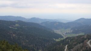 Dieses Bild zeigt eine Webcam-Aufnahme vom Achertal, aufgenommen am Mittwoch, den 15.04.2026 um 16:10 Uhr. Die Temperatur betrug 9.1°C.