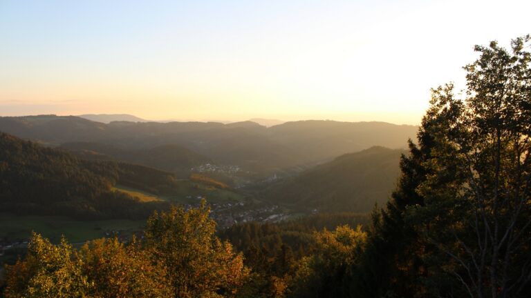Dieses Bild zeigt eine Webcam-Aufnahme vom Achertal, aufgenommen am Montag, den 05.10.2026 um 18:40 Uhr. Die Temperatur betrug 20.6°C.