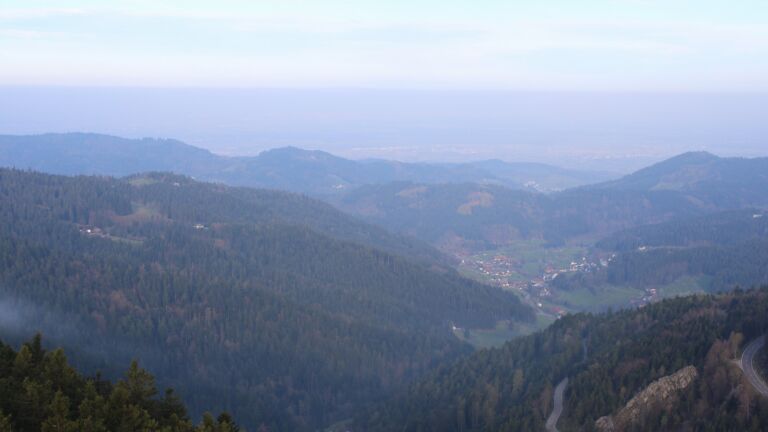 Dieses Bild zeigt eine Webcam-Aufnahme vom Achertal, aufgenommen am Samstag, den 11.04.2026 um 08:10 Uhr. Die Temperatur betrug 9.1°C.