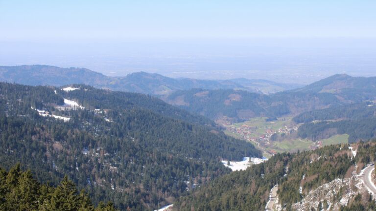 Dieses Bild zeigt eine Webcam-Aufnahme vom Achertal, aufgenommen am Donnerstag, den 02.04.2026 um 12:30 Uhr. Die Temperatur betrug 7.7°C.