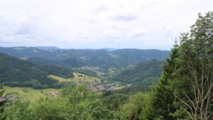 Dieses Bild zeigt eine Webcam-Aufnahme vom Achertal, aufgenommen am Mittwoch, den 10.06.2026 um 12:50 Uhr. Die Temperatur betrug 14.4°C.