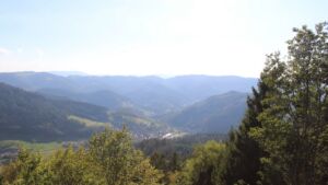 Dieses Bild zeigt eine Webcam-Aufnahme vom Achertal, aufgenommen am Dienstag, den 06.10.2026 um 16:20 Uhr. Die Temperatur betrug 24.3°C.