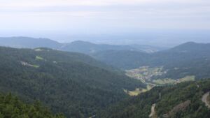 Dieses Bild zeigt eine Webcam-Aufnahme vom Achertal, aufgenommen am Mittwoch, den 16.07.2025 um 11:10 Uhr. Die Temperatur betrug 13.4°C.