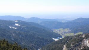 Dieses Bild zeigt eine Webcam-Aufnahme vom Achertal, aufgenommen am Donnerstag, den 02.04.2026 um 16:10 Uhr. Die Temperatur betrug 6.7°C.