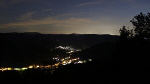 Dieses Bild zeigt eine Webcam-Aufnahme vom Achertal, aufgenommen am Mittwoch, den 02.09.2026 um 21:30 Uhr. Die Temperatur betrug 17.5°C.