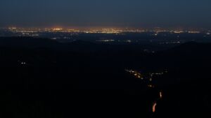 Dieses Bild zeigt eine Webcam-Aufnahme vom Achertal, aufgenommen am Samstag, den 25.04.2026 um 05:20 Uhr. Die Temperatur betrug 9.7°C.