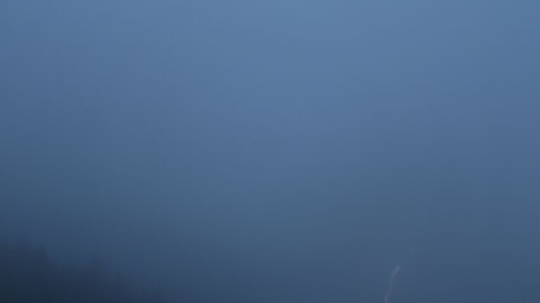 Dieses Bild zeigt eine Webcam-Aufnahme vom Achertal, aufgenommen am Donnerstag, den 23.10.2025 um 18:50 Uhr. Die Temperatur betrug 3.9°C.