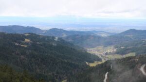 Dieses Bild zeigt eine Webcam-Aufnahme vom Achertal, aufgenommen am Montag, den 23.02.2026 um 13:30 Uhr. Die Temperatur betrug 4.2°C.